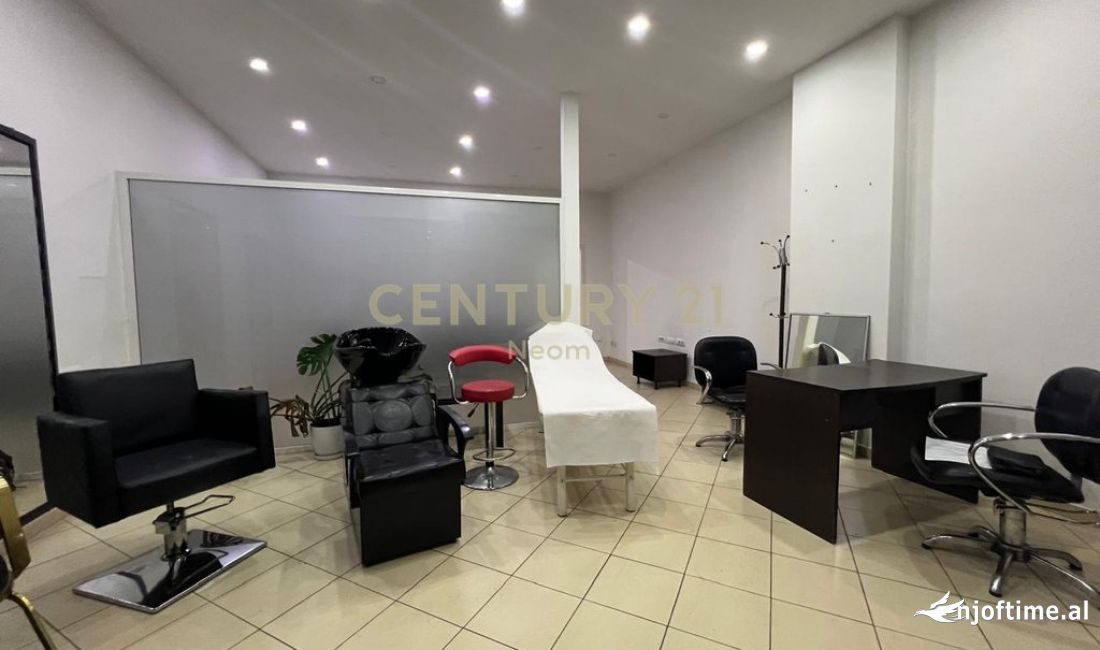 SHESIM NJESI KOMERCIALE NE YZBERISH! 