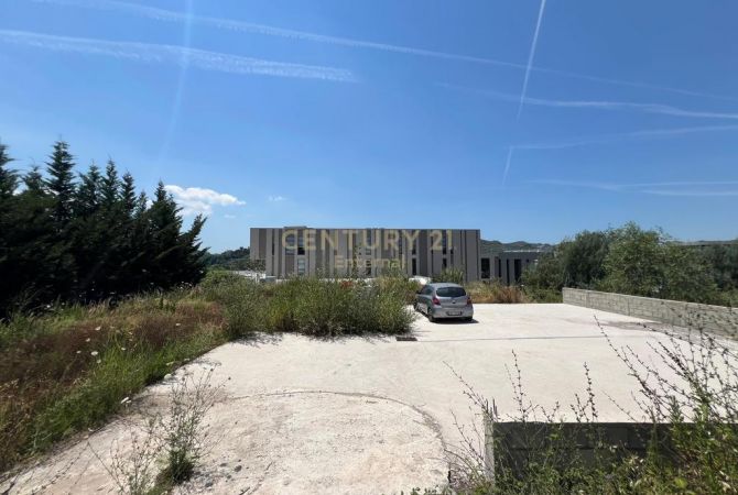 Tokë 2000 m² për qira prane TEG, Tiranë6,000 € /Muaj