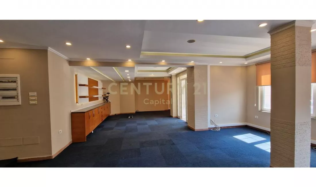 Jepet me qera Godine dykateshe buze rruges Jordan Misja, prane Hipotekes! 