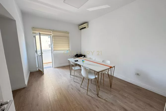 Business Property for Rent 3+1 in Tirana - 850 Euro