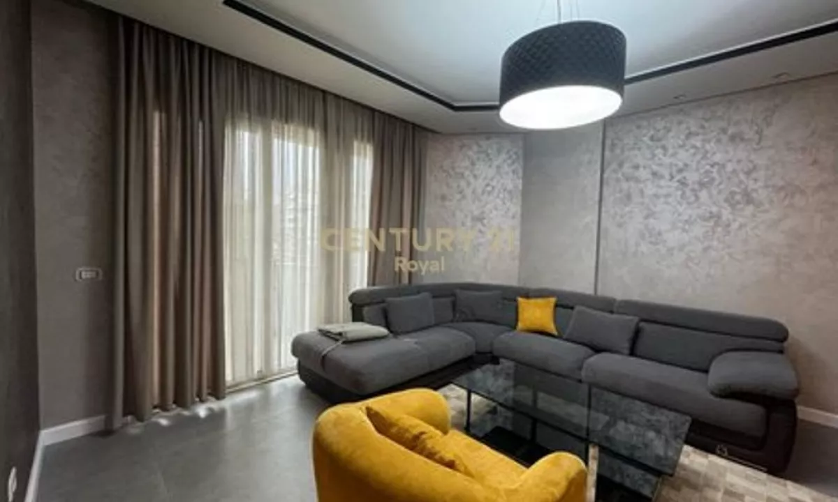 Shtepi me qera Apartament ne Tirane, 3+1, Mobilimi E mobiluar, Pagesa 700  Euro.