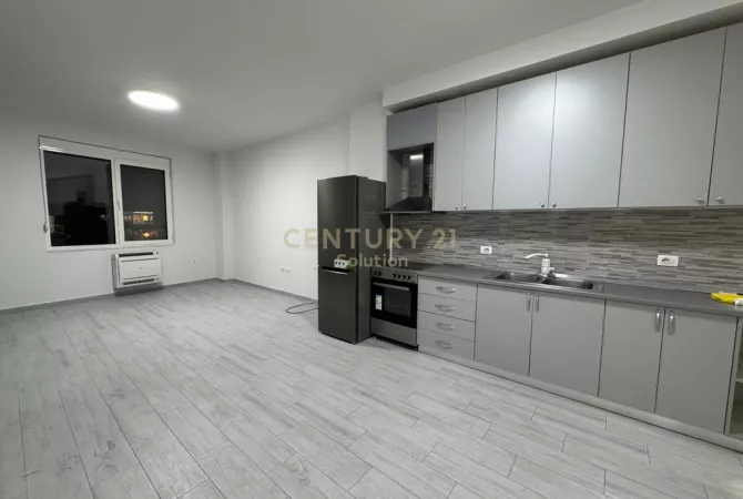 Business Property for Rent 3+1 in Tirana - 800 Euro