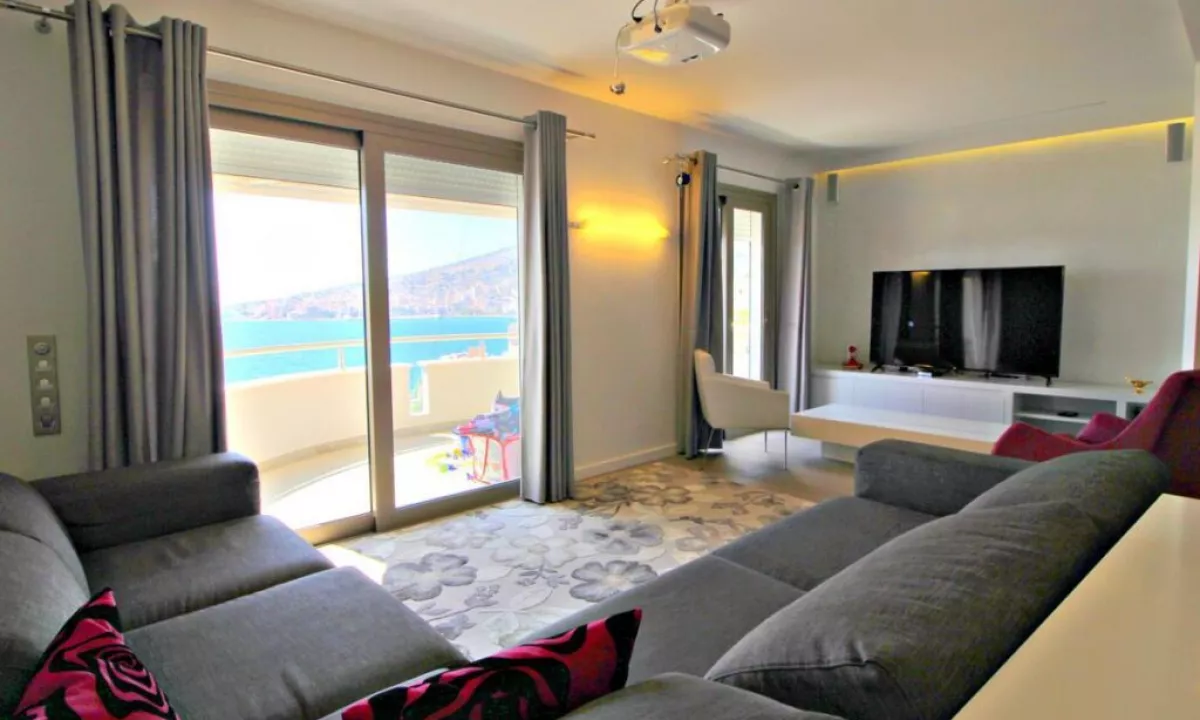 Shtepi ne shitje Apartament ne Sarande, 3+1, Mobilimi E mobiluar, Pagesa 399,000  Euro.