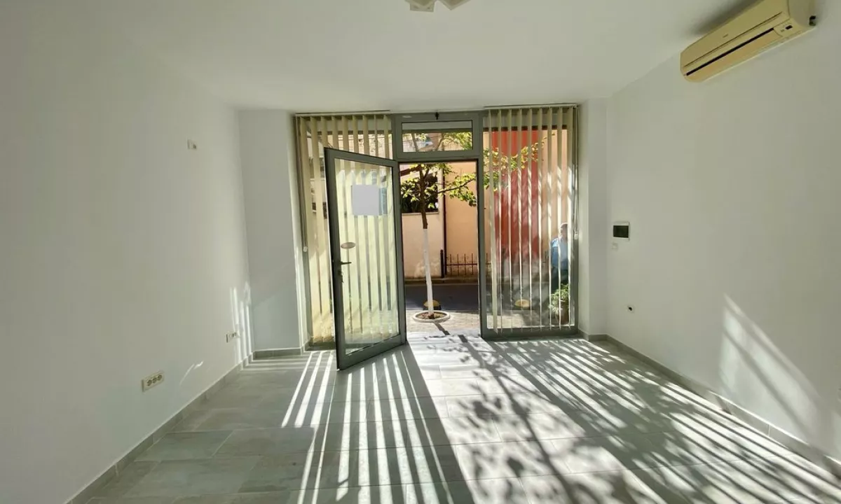 NE MYSLYM SHYRI JAPIM ME QIRA AMBIENT PER ZYRE 