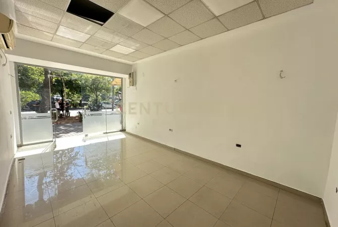 Business Property for Rent 1+1 in Tirana - 800 Euro