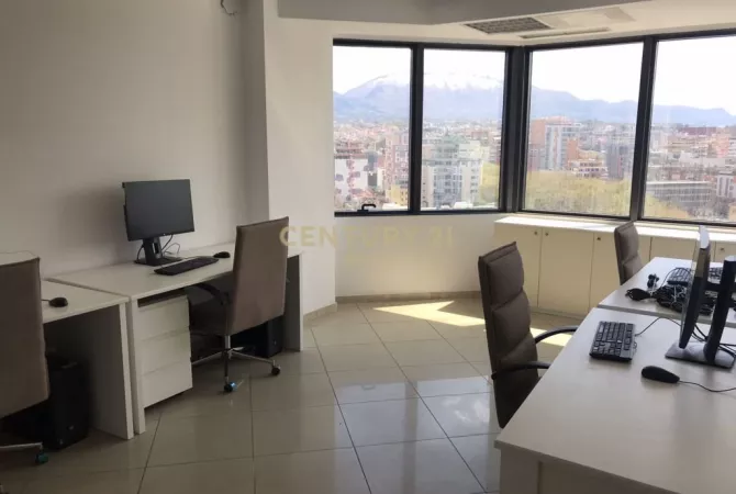 Business Property for Rent 3+1 in Tirana - 2,000 Euro