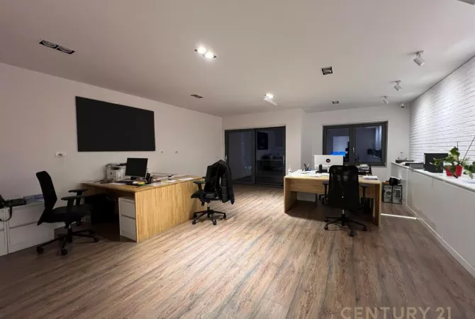 Business Property for Rent 3+1 in Tirana - 2,500 Euro