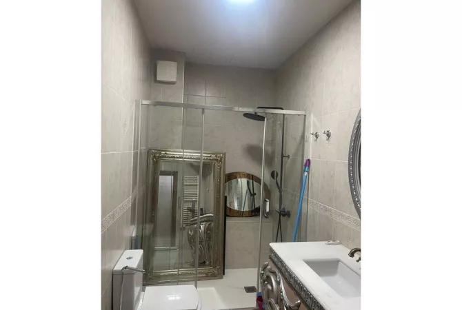 Zyre Moderne 2+1+2 me Qira prane Gardes,Ish-Blloku!