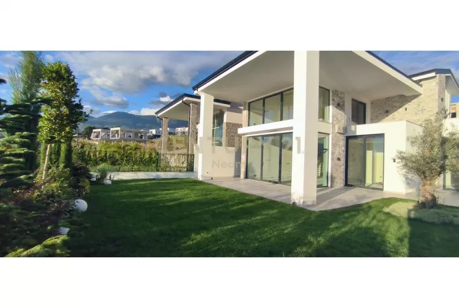 Shtepi ne shitje 3+1 ne Tirane - 570,000 Euro