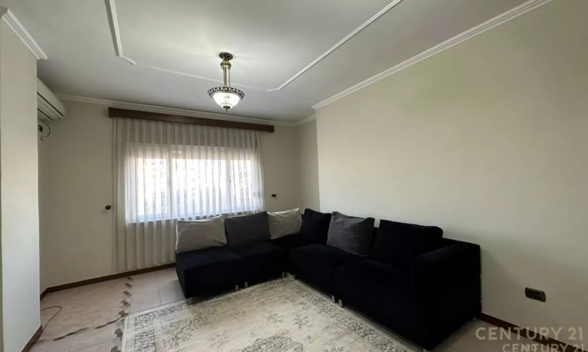 Shtepi ne shitje Apartament ne Tirane, 3+1, Mobilimi E mobiluar, Pagesa 295,000  Euro.
