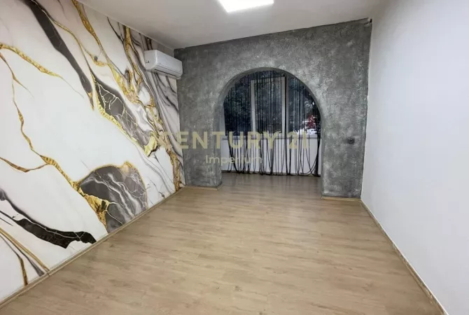 Business Property for Rent 1+1 in Tirana - 600 Euro