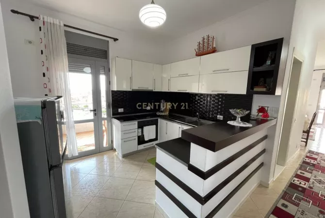 SHITET PAPAFINGO 3+2 NE LAGJ"24MAJ",VLORE!!!195,000 €