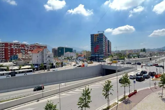 Business Property for Rent 1+1 in Tirana - 3,600 Euro