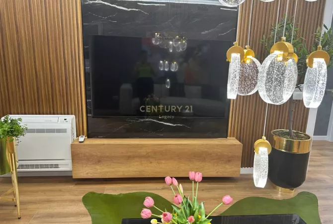 Shtepi ne shitje 2+1 ne Tirane - 250,000 Euro