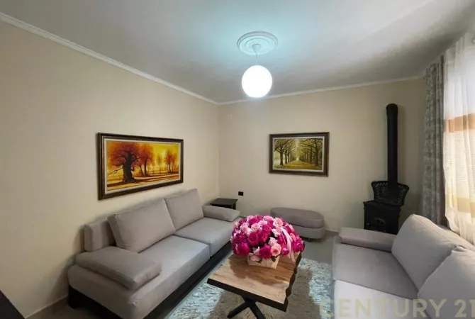 Shtepi me qera Apartament ne Tirane, 1+1, Mobilimi E mobiluar, Pagesa 400  Euro.