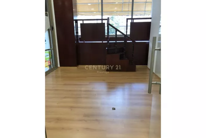 Business Property for Rent 3+1 in Tirana - 1,500 Euro