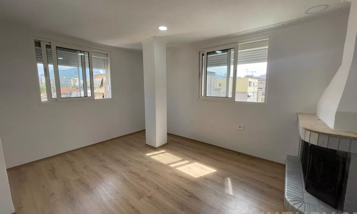 Shtepi ne shitje Apartament ne Tirane, 2+1, Mobilimi Bosh, pa mobiluar, Pagesa 165,000  Euro.