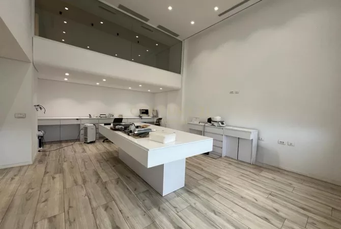 Business Property for Rent 3+1 in Tirana - 1,500 Euro