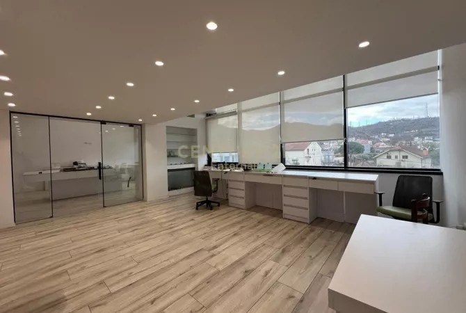 Business Property for Rent 3+1 in Tirana - 1,500 Euro