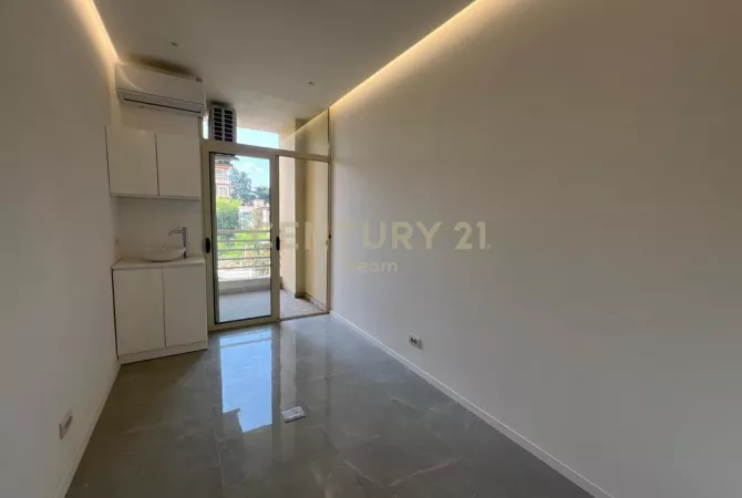 Business Property in Sale 1+1 in Tirana - 270,000 Euro