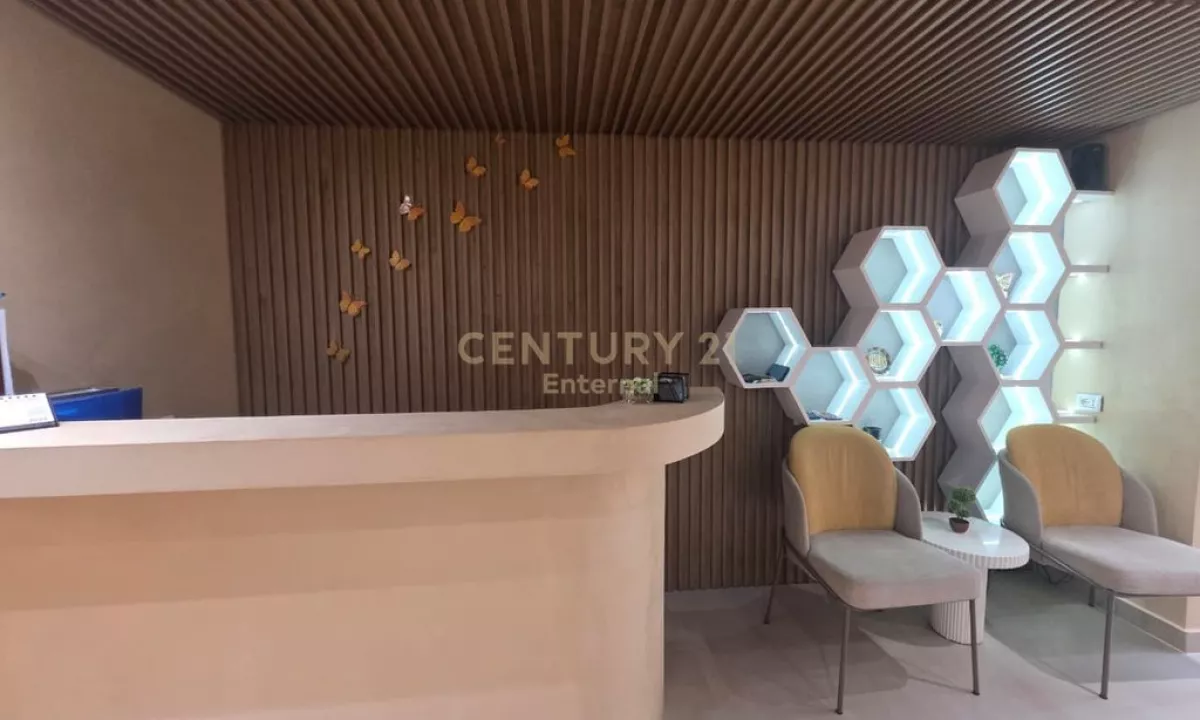 Njesi Komerciale Me Qira Kati 0 ne Rruga e Durresit, Tirane 