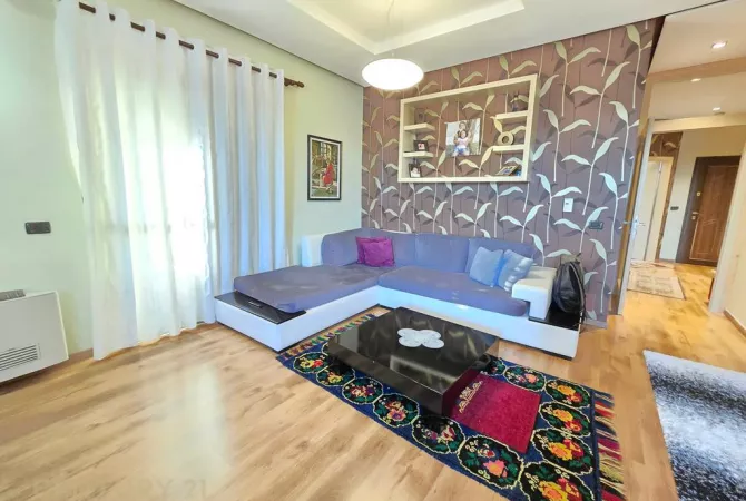 Shtepi ne shitje 2+1 ne Tirane - 175,000 Euro