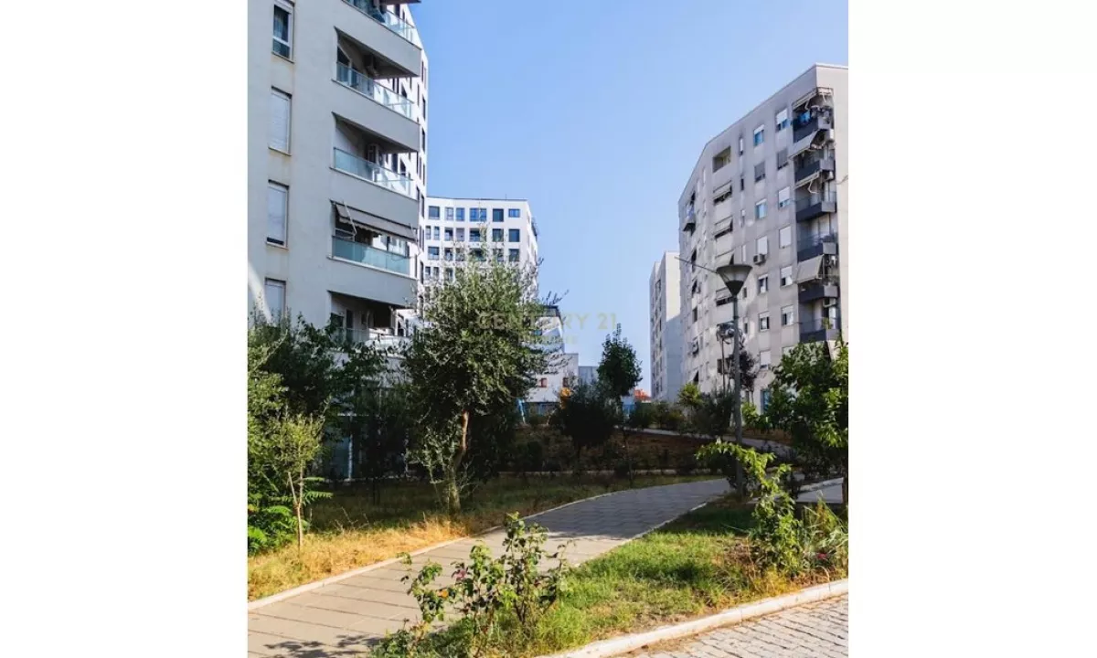Shtepi ne shitje Apartament ne Tirane, 2+1, Mobilimi E mobiluar, Pagesa 239,000  Euro.