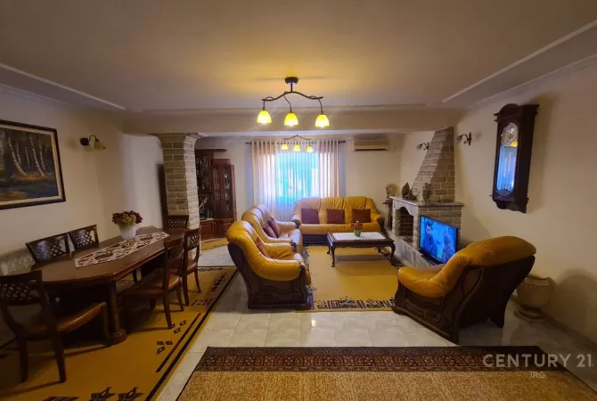 Shtepi ne shitje 4+1 ne Tirane - 310,000 Euro