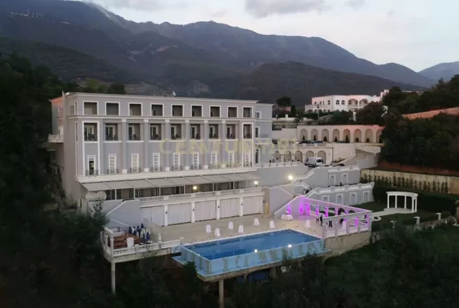 SHITET RESORT NE ZONEN E DAJTIT! 