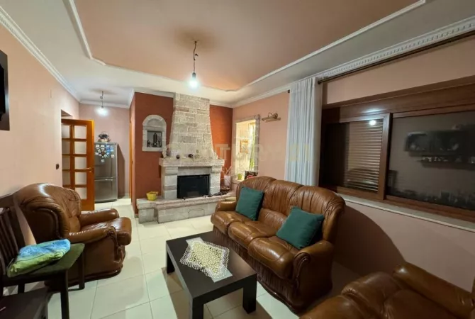 Shtepi ne shitje 4+1 ne Tirane - 220,000 Euro