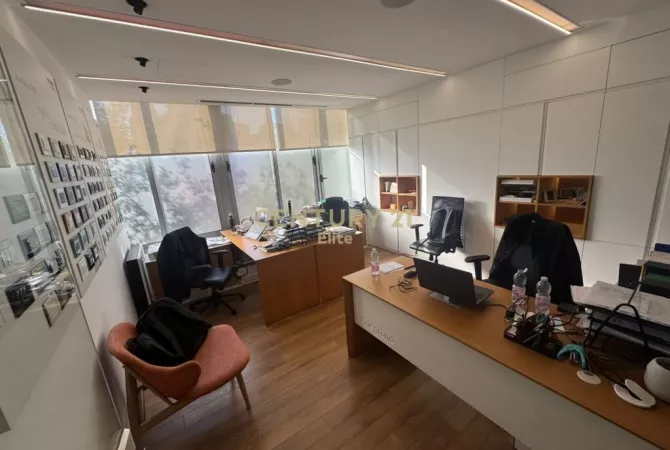 Business Property for Rent 1+1 in Tirana - 1,100 Euro