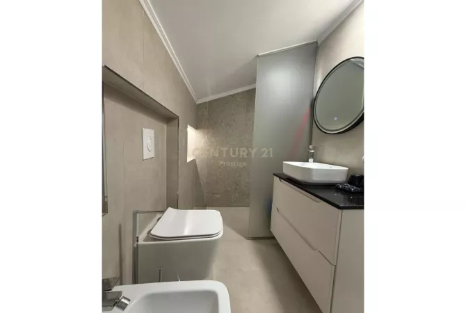 Shtepi me qera Apartament ne Tirane, 2+1, Mobilimi E mobiluar, Pagesa 1,100  Euro.