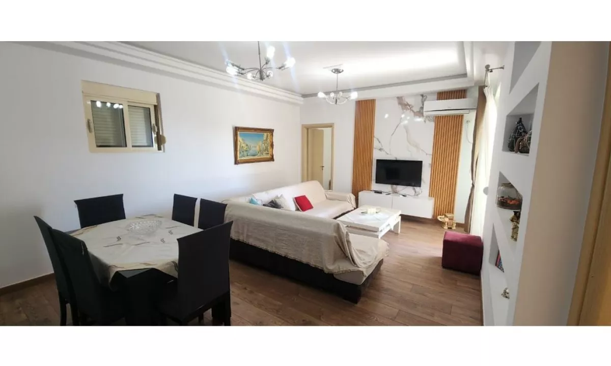 Shtepi ne shitje Apartament ne Sarande, 2+1, Mobilimi E mobiluar, Pagesa 170,000  Euro.