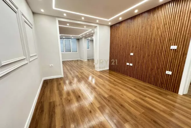Shtepi ne shitje 3+1 ne Tirane - 350,000 Euro