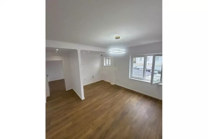 Shtepi ne shitje 1+1 ne Tirane - 104,000 Euro