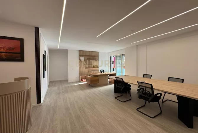 Shtepi ne shitje 2+1 ne Tirane - 550,000 Euro