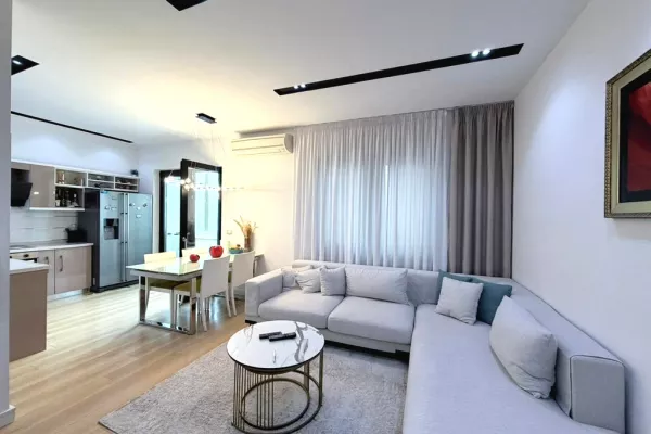 Shtepi ne shitje 3+1 ne Tirane - 250,000 Euro