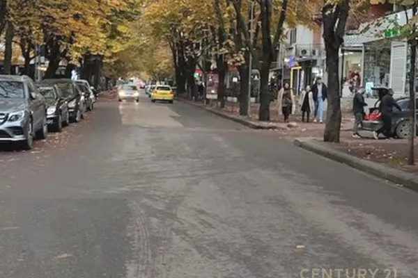 Business Property in Sale 1+1 in Tirana - 185,000 Euro