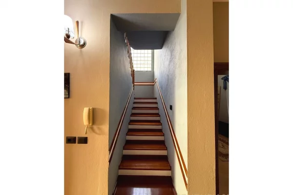 Shtepi ne shitje Vila Luksoze ne Tirane, 4+1, Mobilimi E mobiluar, Pagesa 500,000  Euro.