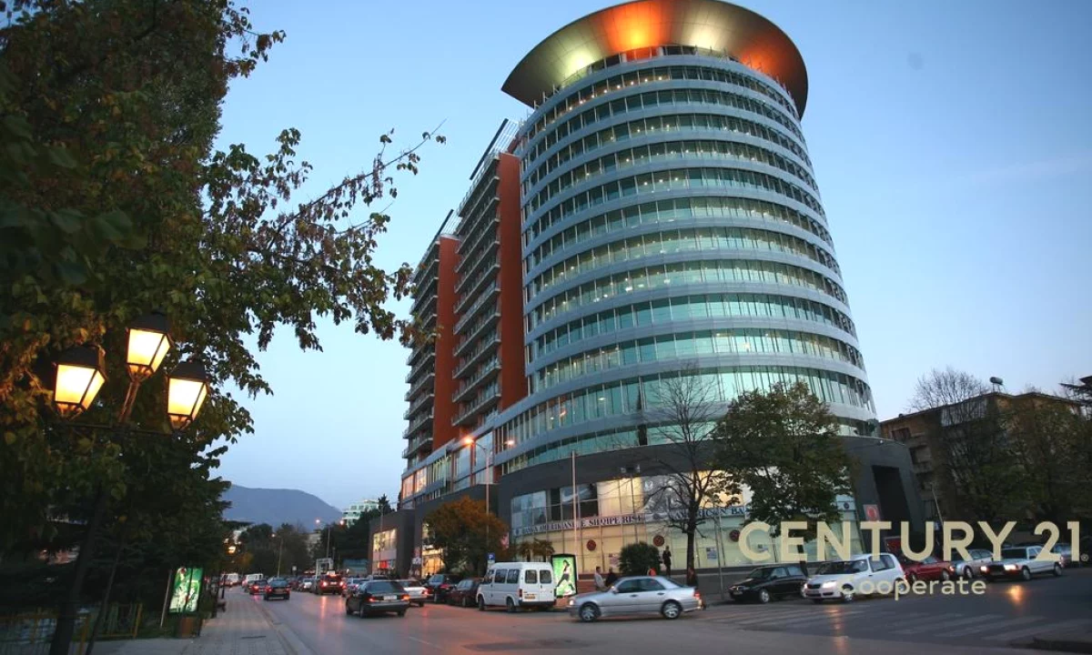 JAPIM ME QIRA AMBIENT - PRANE ETC5,000 Euro /Muaj