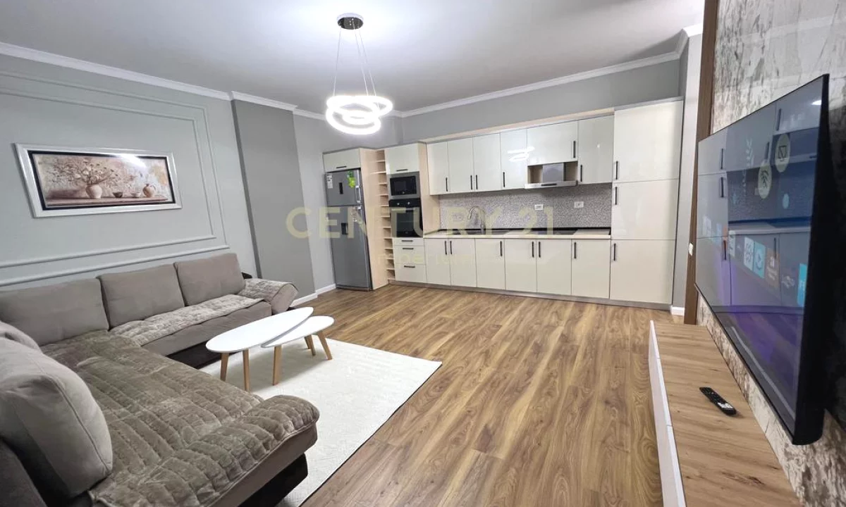 Shtepi ne shitje Apartament ne Tirane, 2+1, Mobilimi E mobiluar, Pagesa 143,000  Euro.