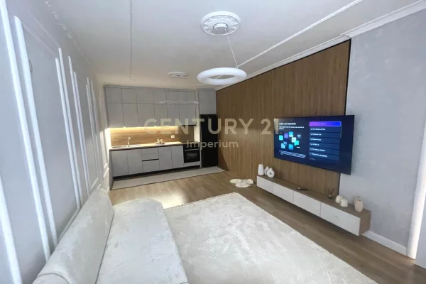 Shtepi ne shitje Apartament ne Tirane, 2+1, Mobilimi E mobiluar, Pagesa 173,000  Euro.
