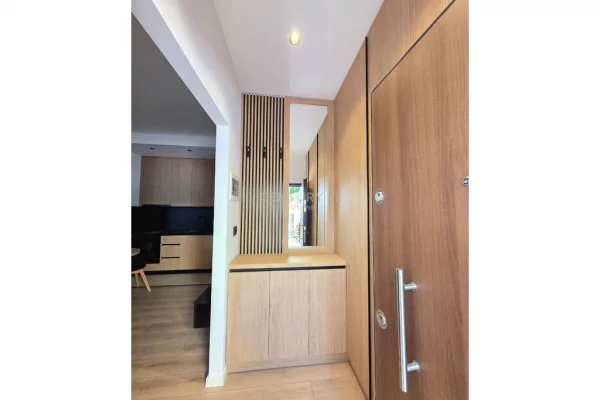 Shtepi ne shitje Apartament ne Tirane, 1+1, Mobilimi E mobiluar, Pagesa 122,000  Euro.