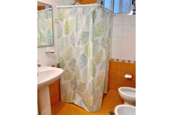 Shtepi ne shitje Apartament ne Tirane, 2+1, Mobilimi E mobiluar, Pagesa 185,000  Euro.