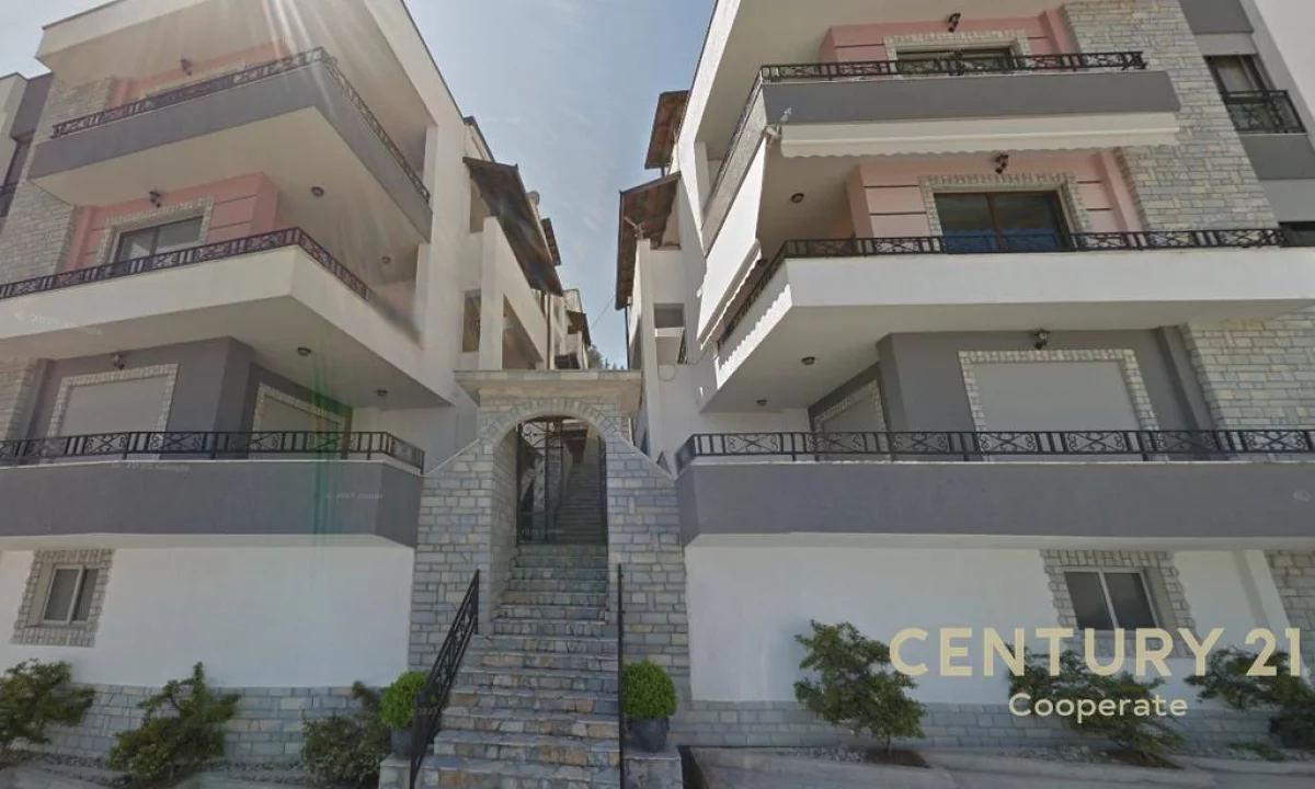 Shtepi ne shitje Apartament ne Tirane, 2+1, Mobilimi E mobiluar, Pagesa 310,000  Euro.