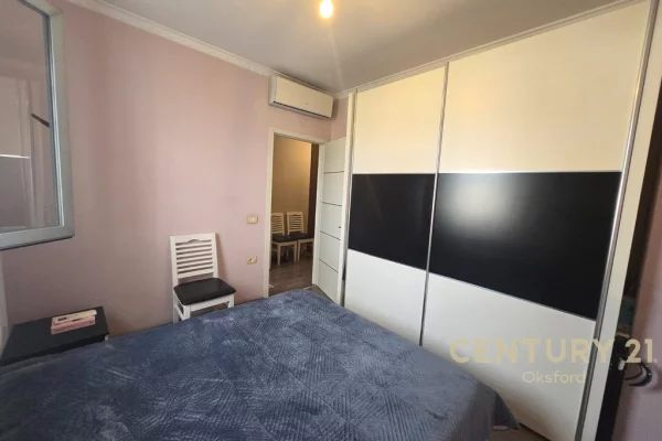 Shtepi ne shitje Apartament ne Tirane, 2+1, Mobilimi E mobiluar, Pagesa 167,000  Euro.