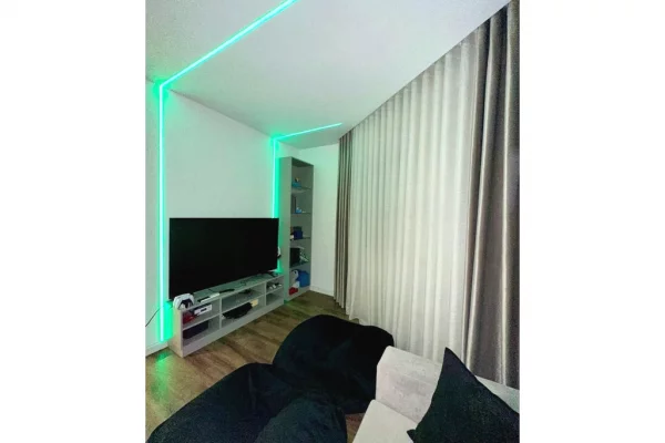 Shtepi ne shitje Apartament ne Tirane, 3+1, Mobilimi E mobiluar, Pagesa 250,000  Euro.