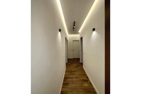 Shtepi ne shitje Apartament ne Tirane, 3+1, Mobilimi E mobiluar, Pagesa 250,000  Euro.