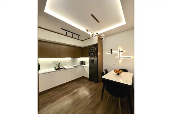 Shtepi ne shitje Apartament ne Tirane, 3+1, Mobilimi E mobiluar, Pagesa 250,000  Euro.