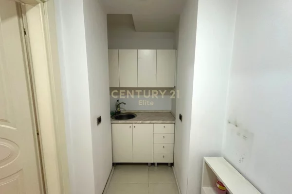 "Qira, Ambient, Ambasador 1"